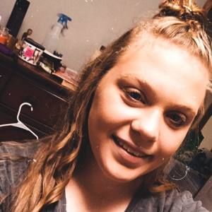 Meet your Posher, Maddie